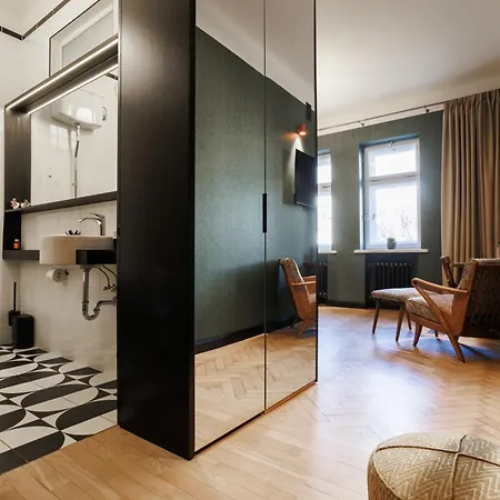 Apartment Authentic Art Deco